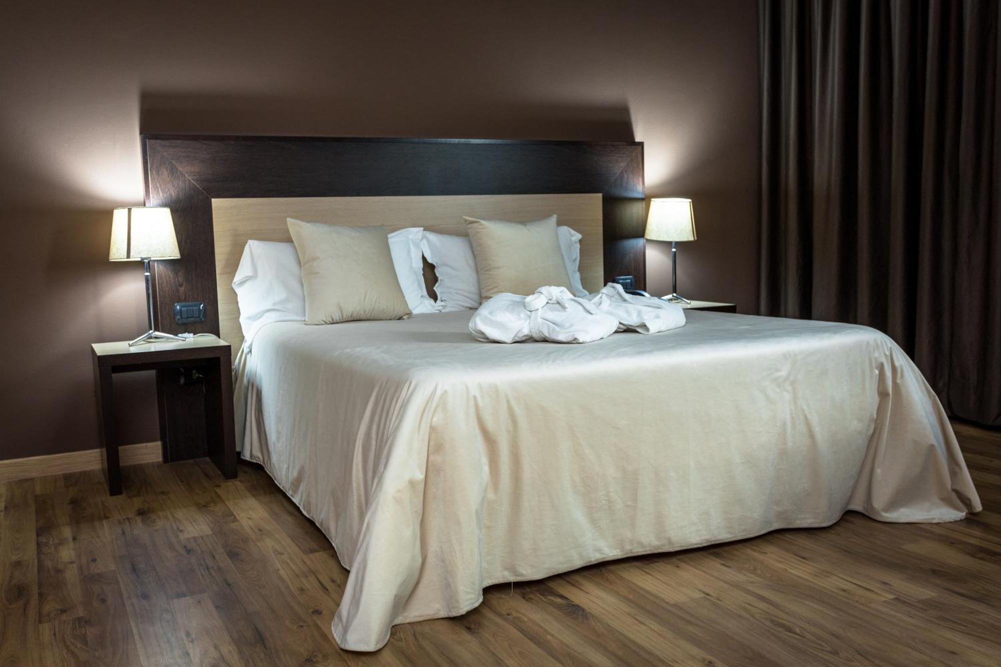 Hotel Don Camillo Brescello Eksteriør bilde