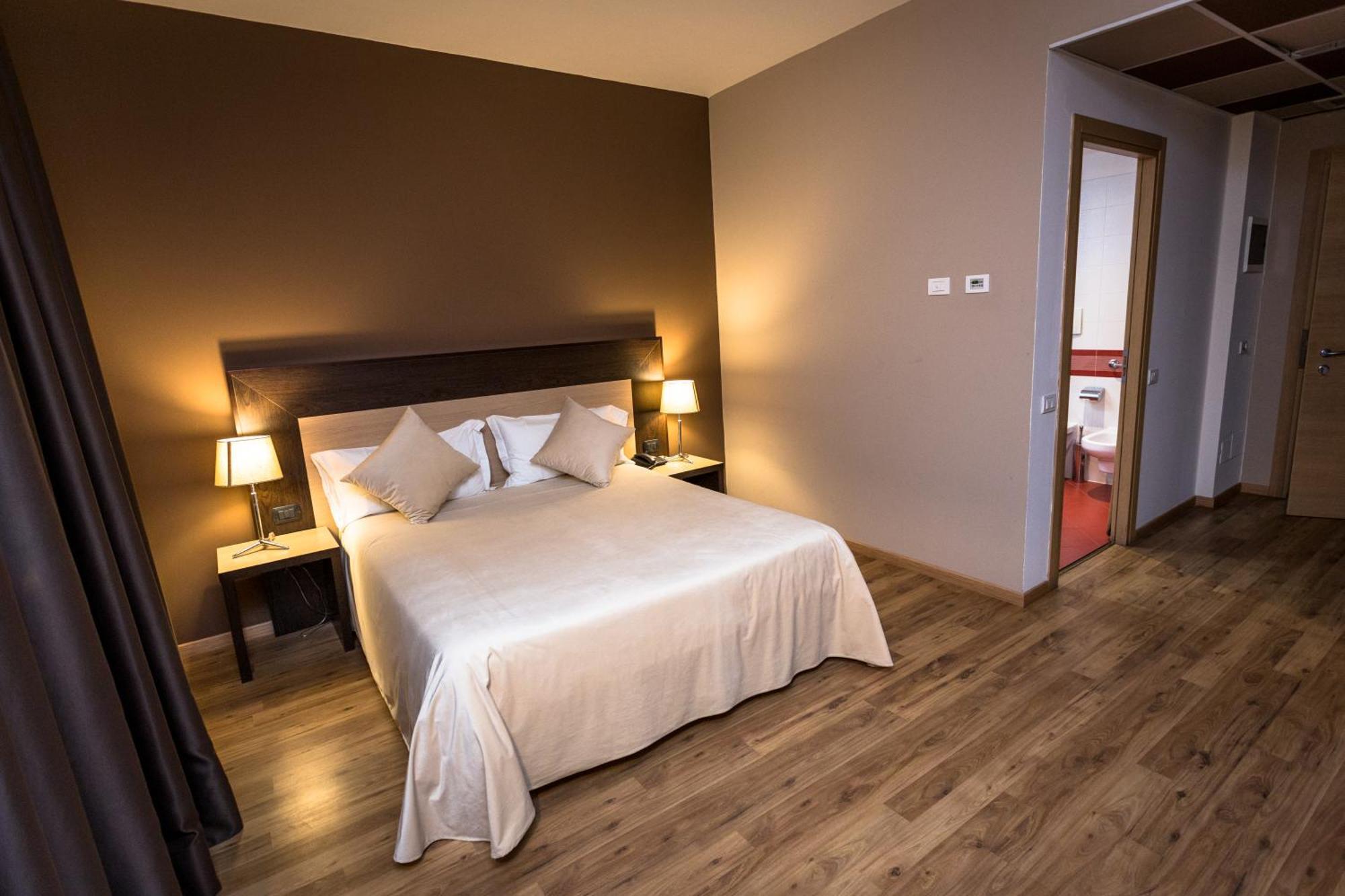 Hotel Don Camillo Brescello Eksteriør bilde