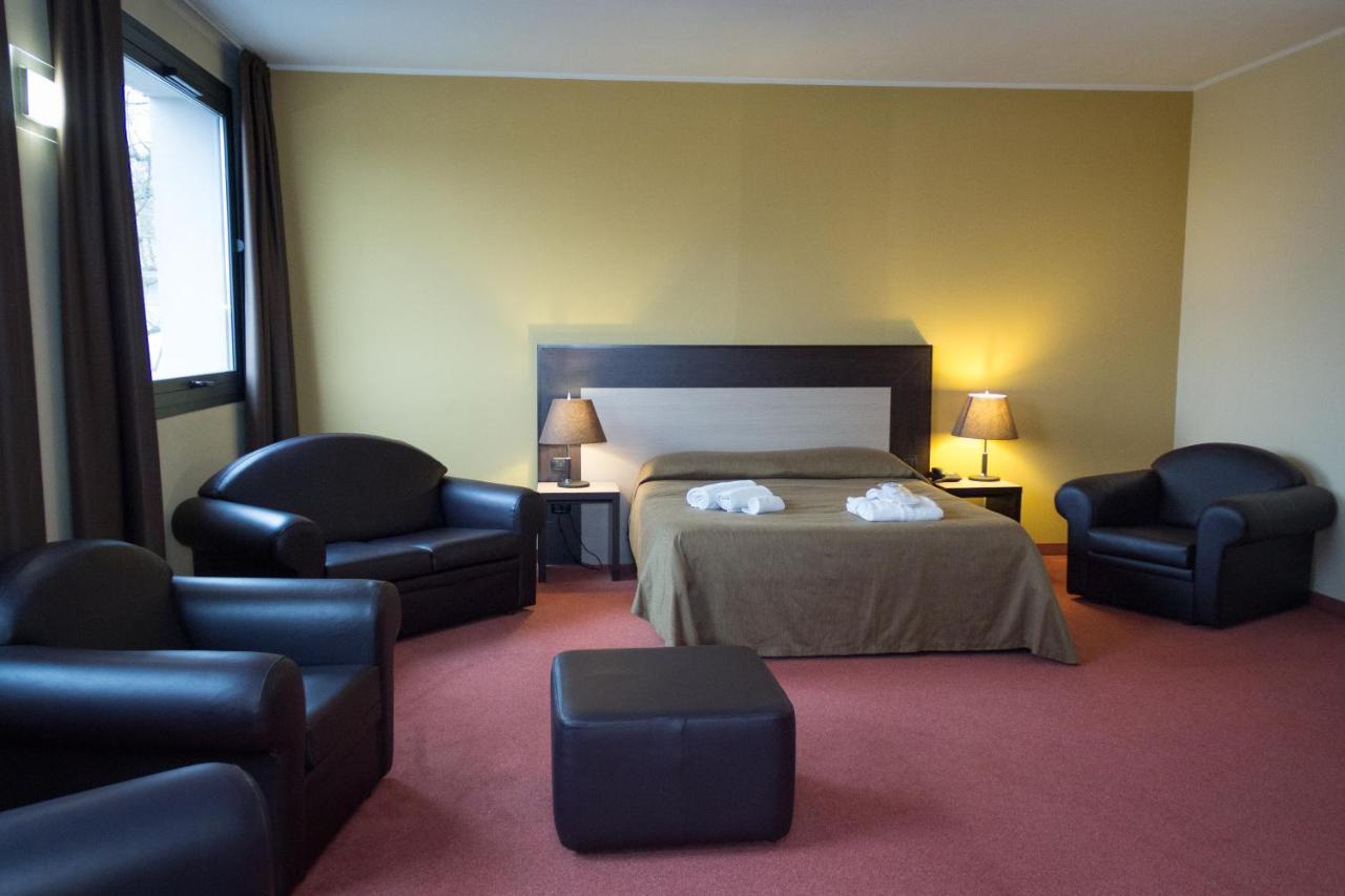 Hotel Don Camillo Brescello Eksteriør bilde